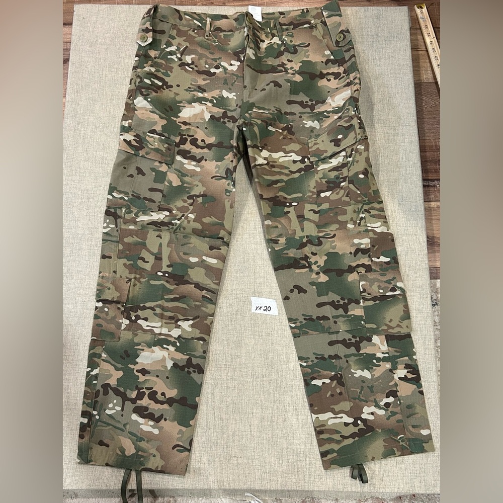 SHEIN Camouflage Cargo Pants